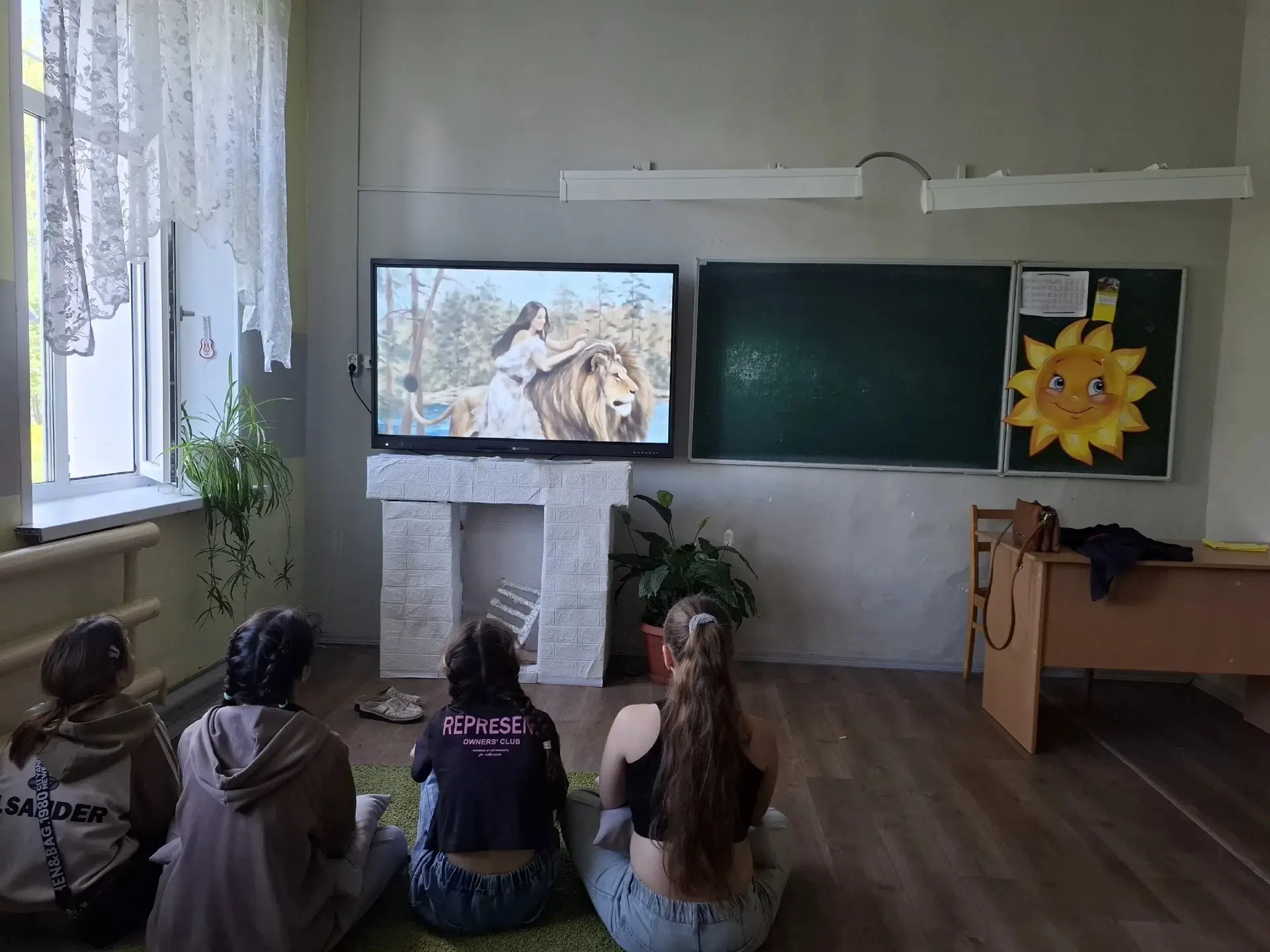 В нашей школе проходит декада, посвящённая  эпосу "Урал батыр". Целью стала приобщение ...