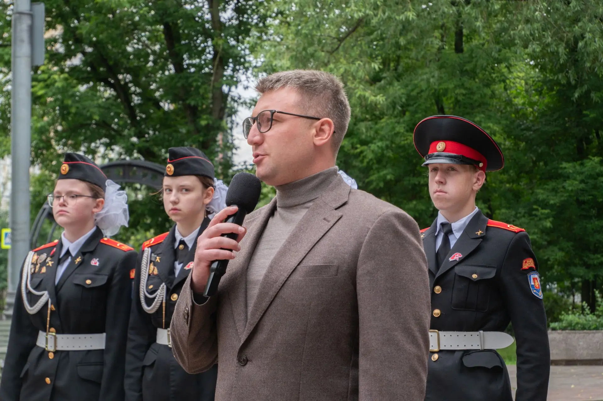 Сегодня провели Вахту памяти в районе Новогиреево

🥀В преддверии Дня памяти и скорби вместе с ветер