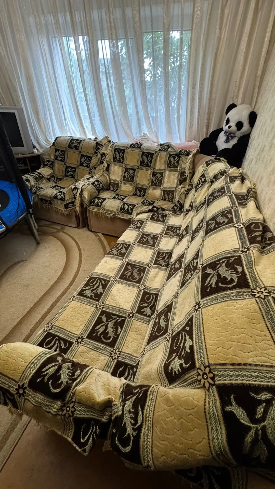 Продаю диван и кресло 5000₽