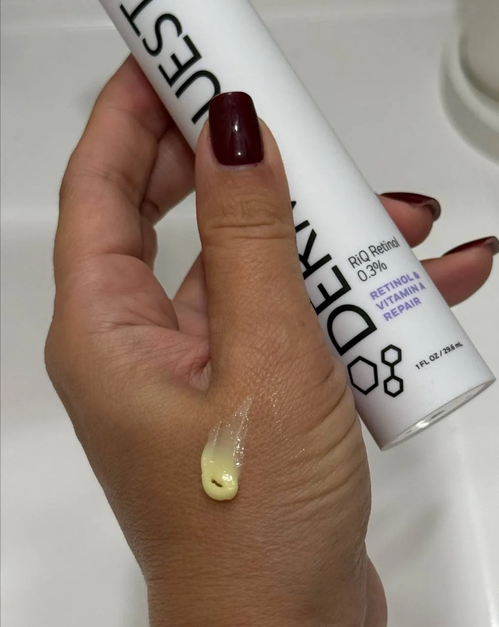 Оба продукта имеют вот такую текстуру скорее даже крема, как и эссенции Vt cosmetics с ...