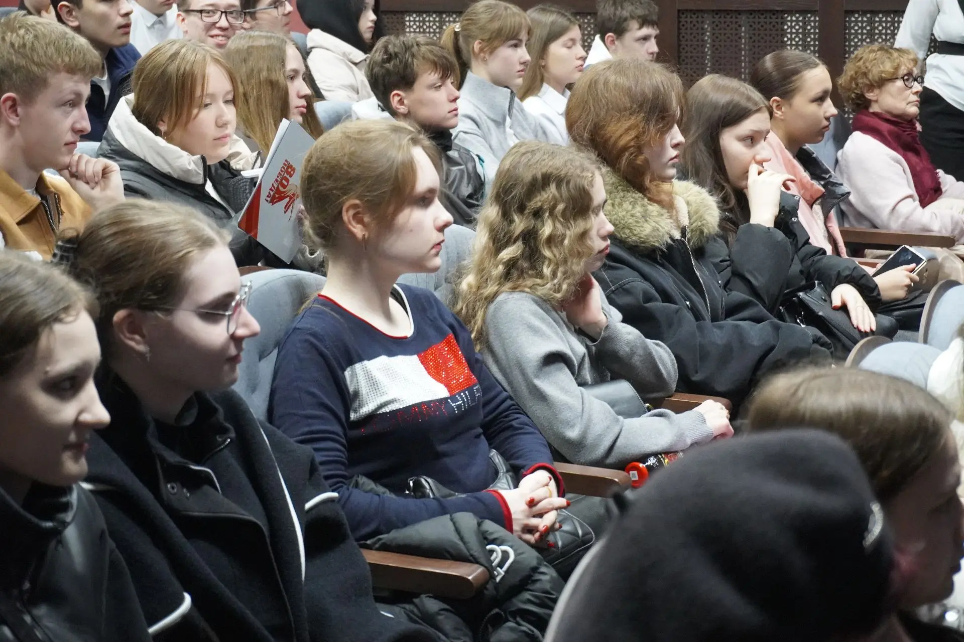 📹В Барнауле продолжается работа по профилактике правонарушений среди подростков  Сегодня, 14 апреля,