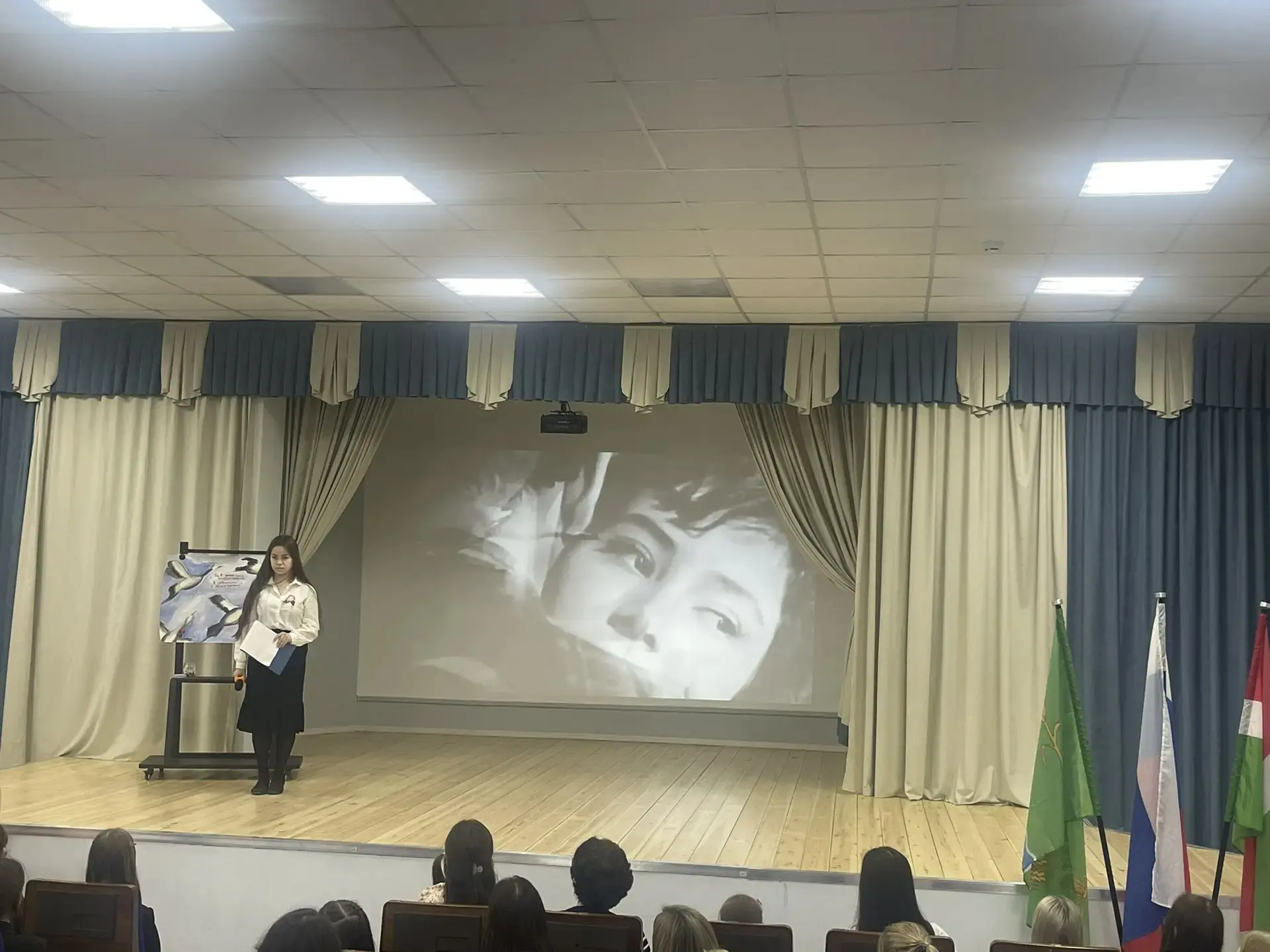 В преддверии праздника Победы в  8 "Б" классе ( учитель Барышникова О.В.) состоялся необычный открыт