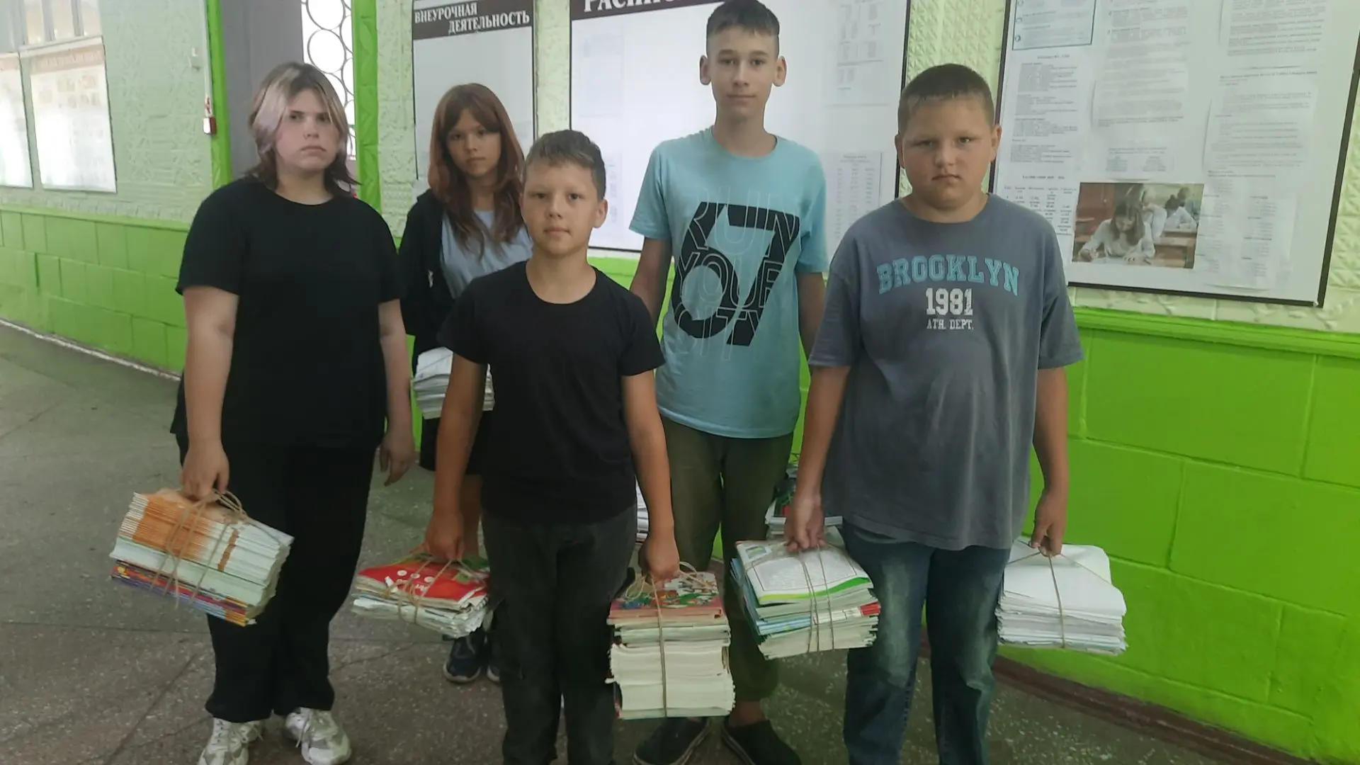 🌿 Экологическая забота — в наших руках! 🌿

Наша школа не остаётся в стороне от важных экологически