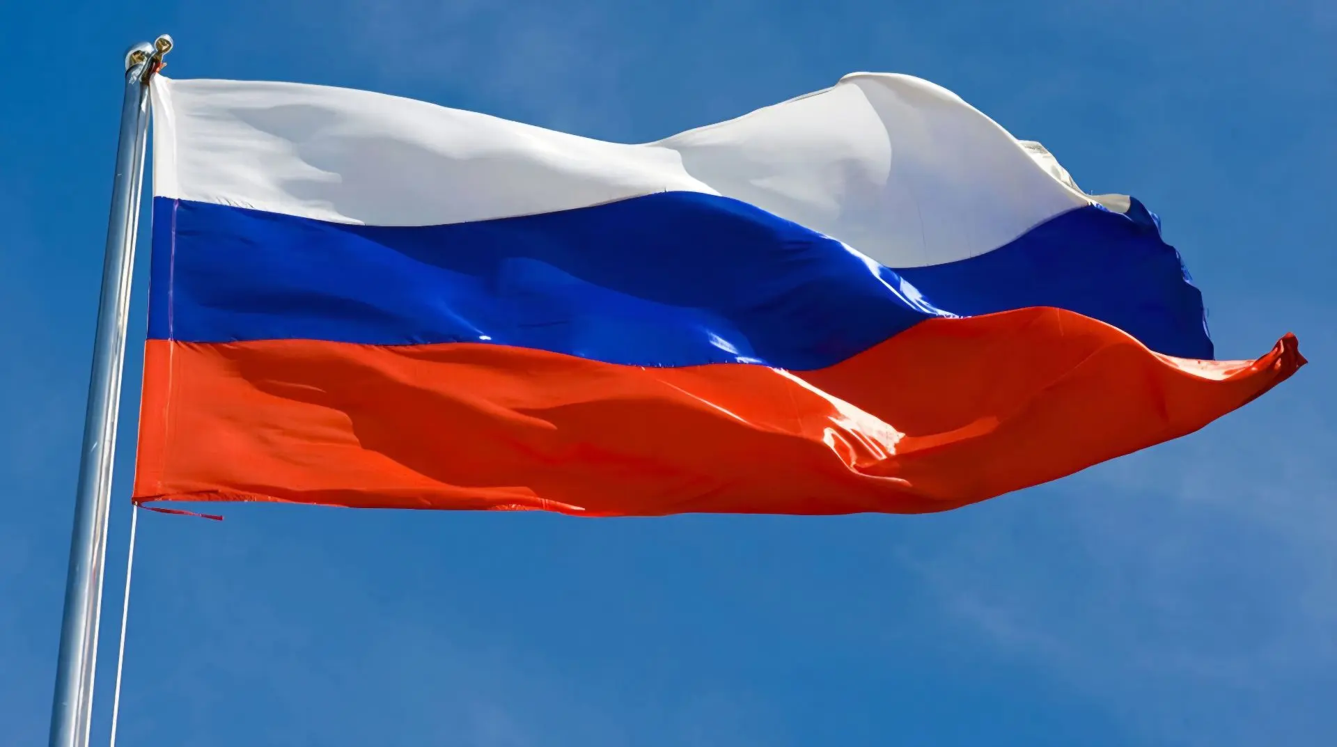 22 августа - День флага России