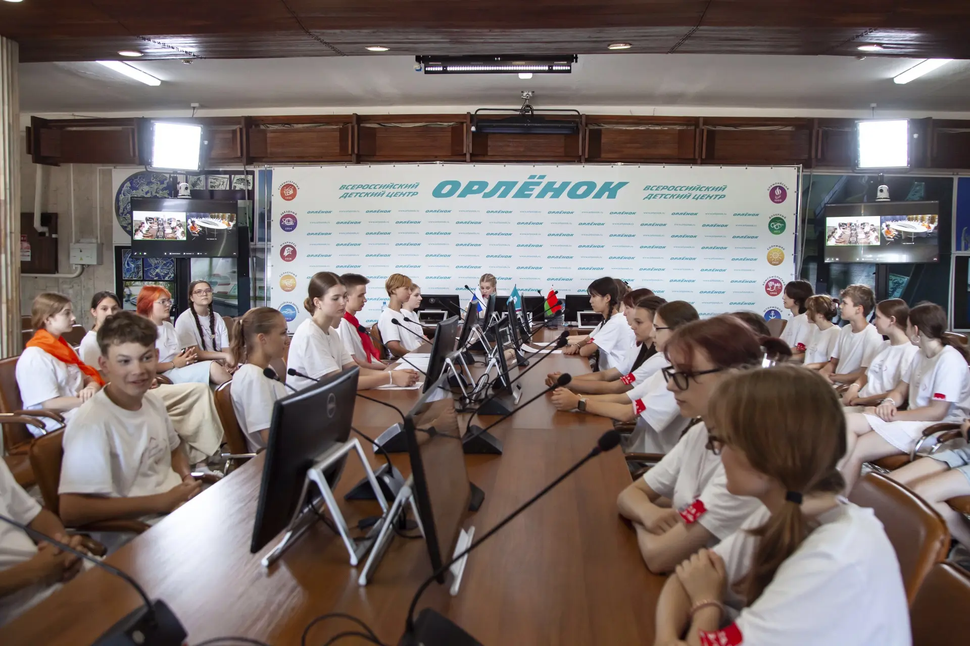 Говорим на одном языке, когда речь заходит о деле 🤝

В «Орлёнке» прошла российско-белорусская онлай