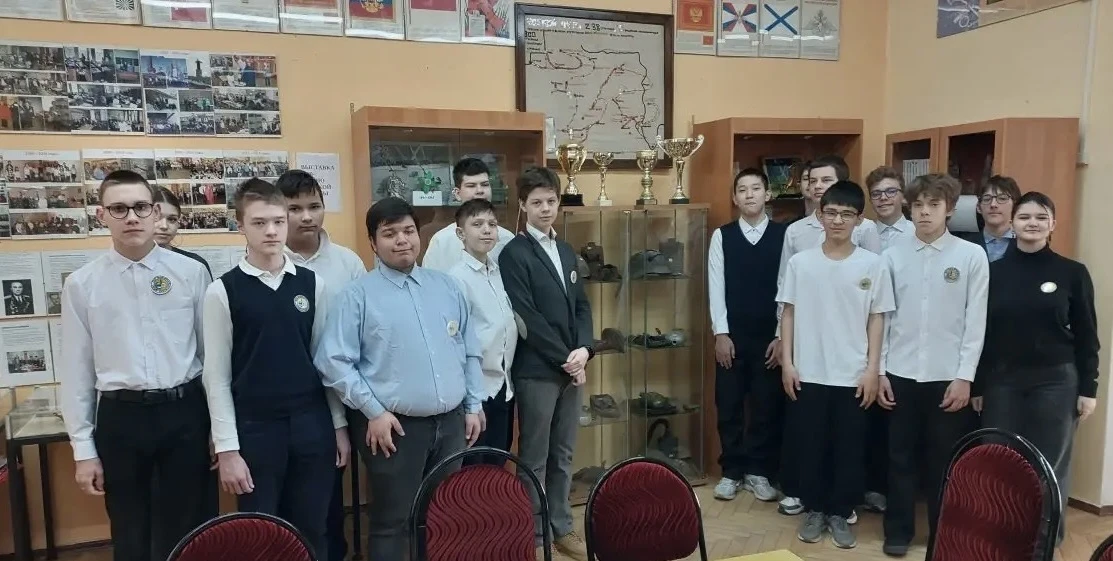 🇷🇺 В ИТШ стартовали экскурсии в музее Боевой славы ко Дню Великой Победы  21 апреля 2026 года в ГБОУ