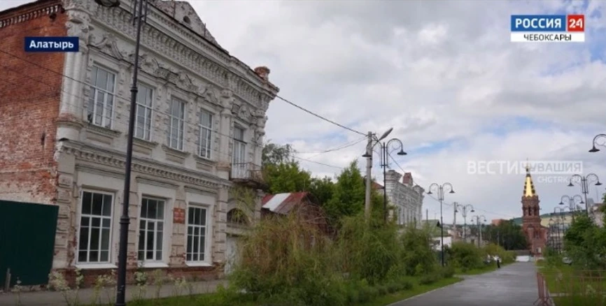 В Алатырском округе выставили на торги несколько исторических зданий

Каждый желающий - будь то юрид