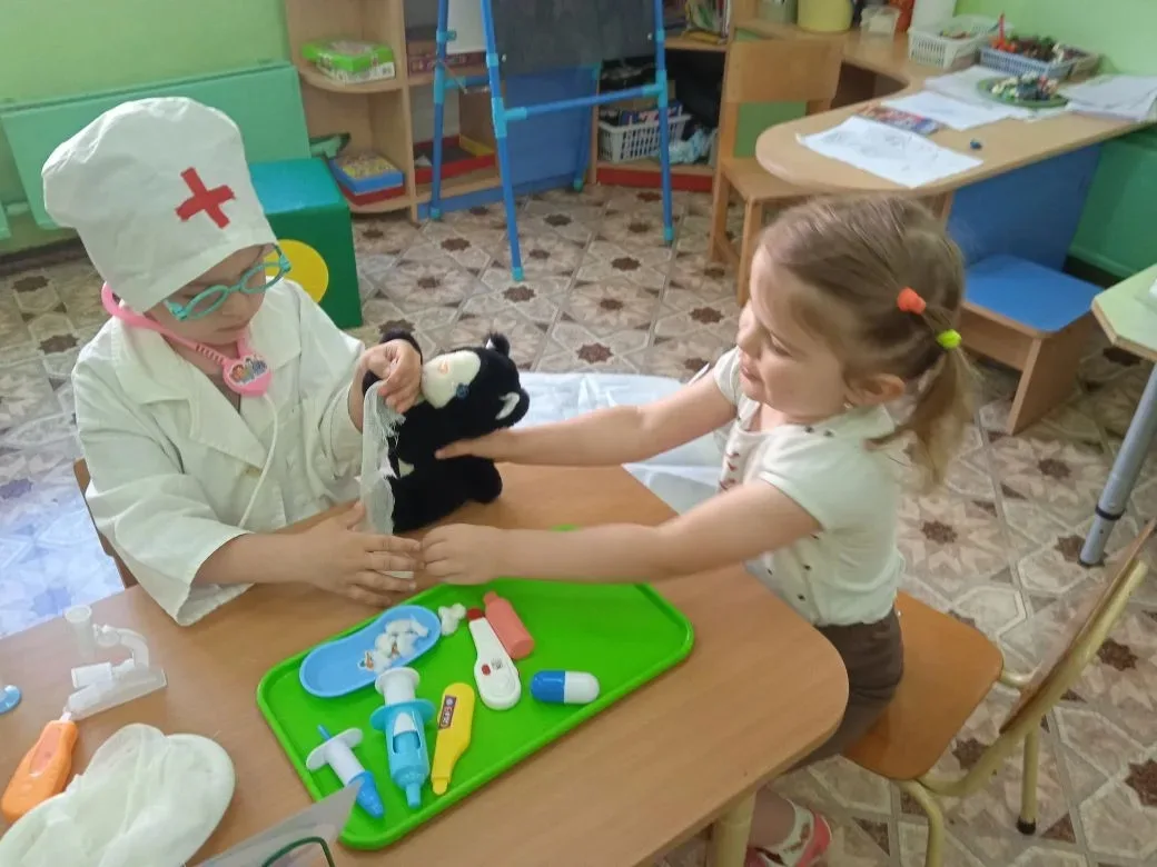 👨‍👩‍👧‍👦СЕМЬЯ ЭТО-МЫ👨‍👩‍👧‍👦
 В рамках регионального проекта  "СемьЯ это - мы" дети средней гр