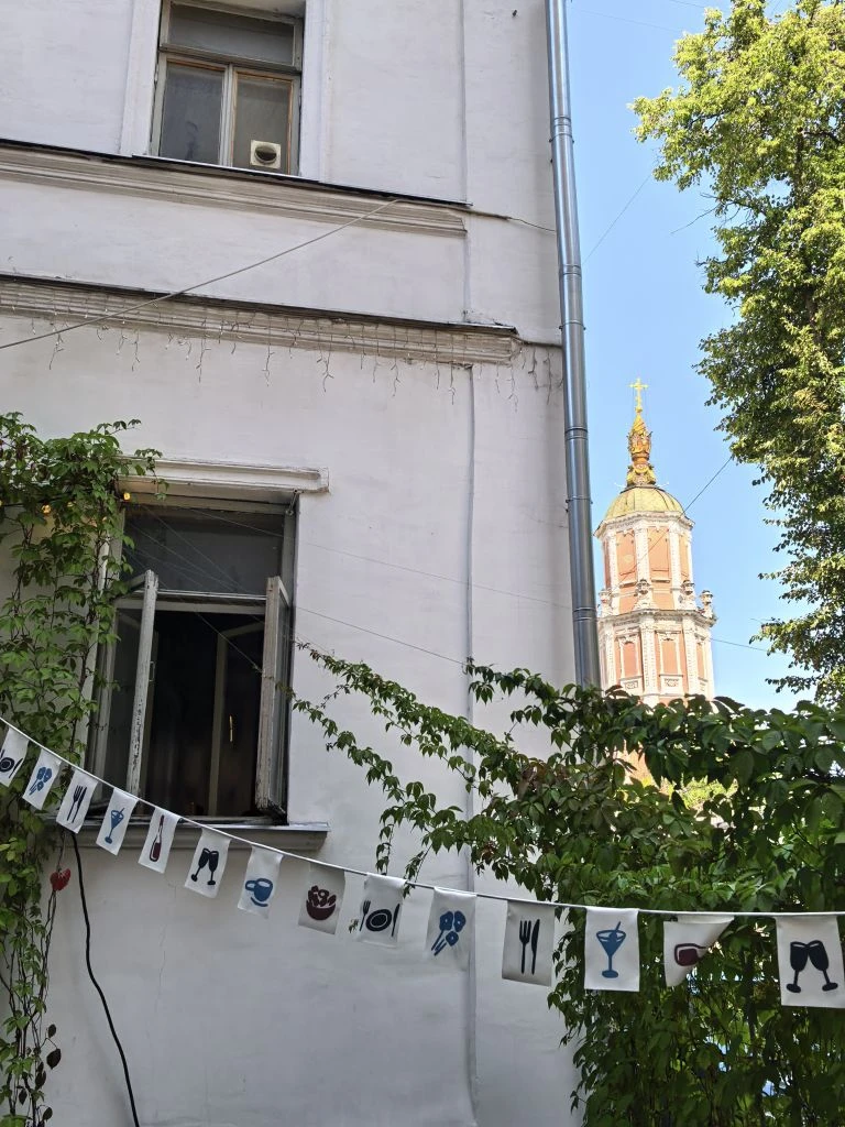 Но бывают в жизни такие обстоятельства, когда нужно принять на себя ответственность за ...