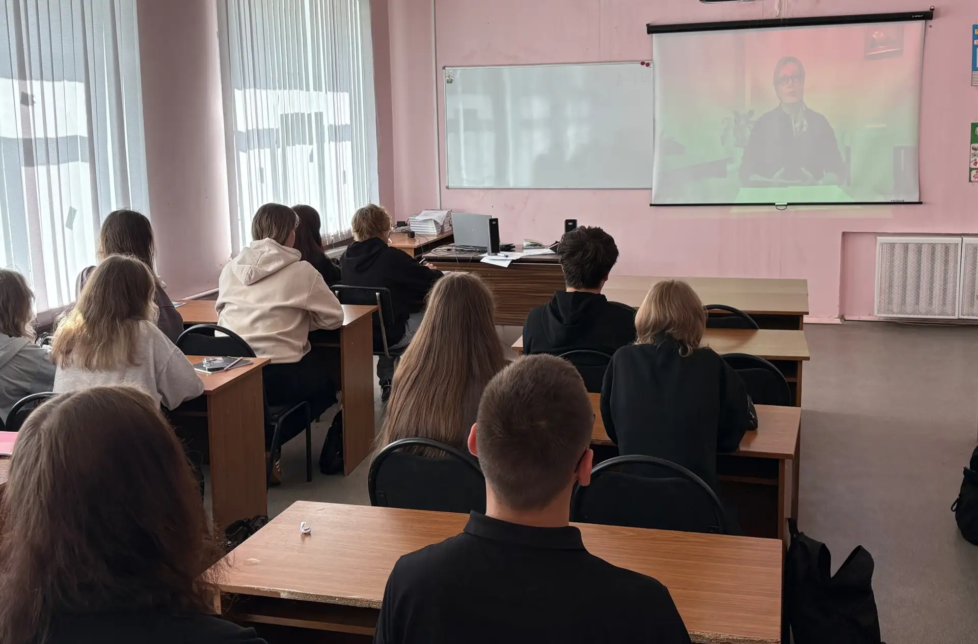 📹 Студенты «Ярославского технолого-экономического колледжа» приняли участие в тематиче...