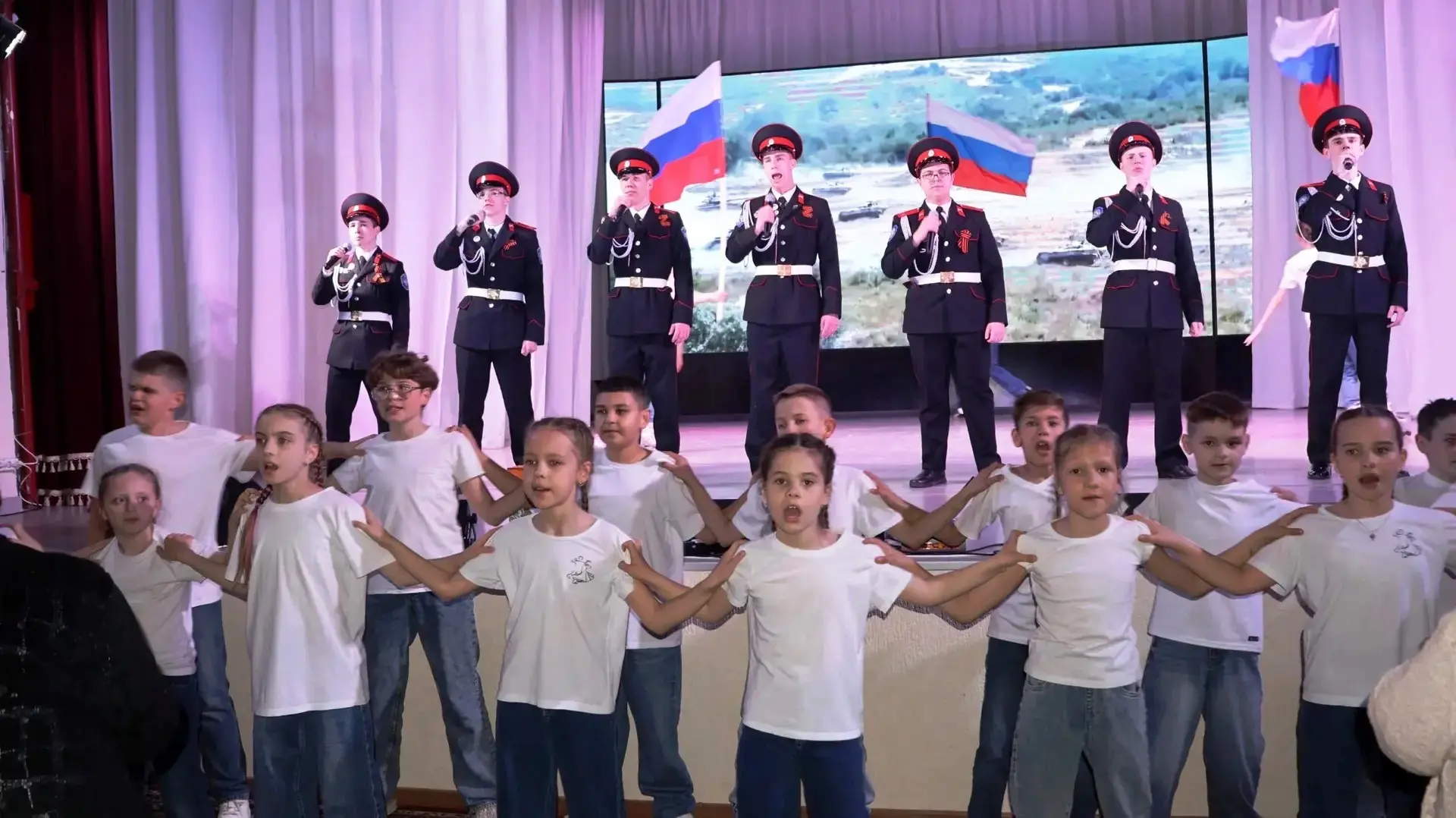 Благотворительный концерт «Победа Zа нами!»

✅7 мая в Центре народного творчества станицы Старощерби