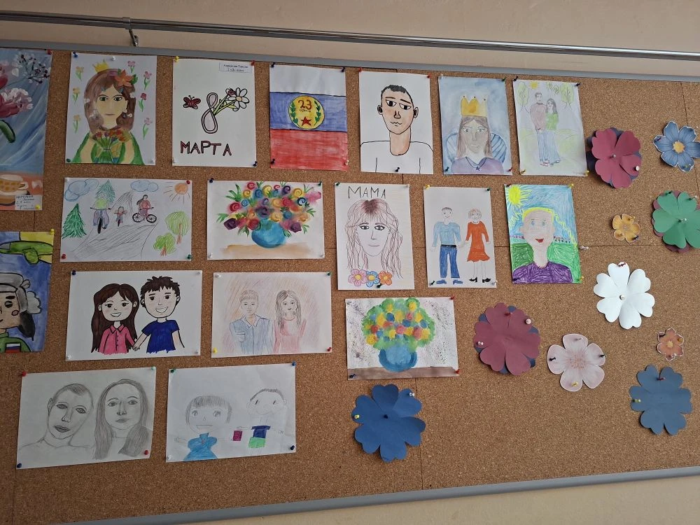 В гимназии – весна! 🌷  Активисты нашей гимназии вместе с советником директора по воспитанию, Похабов