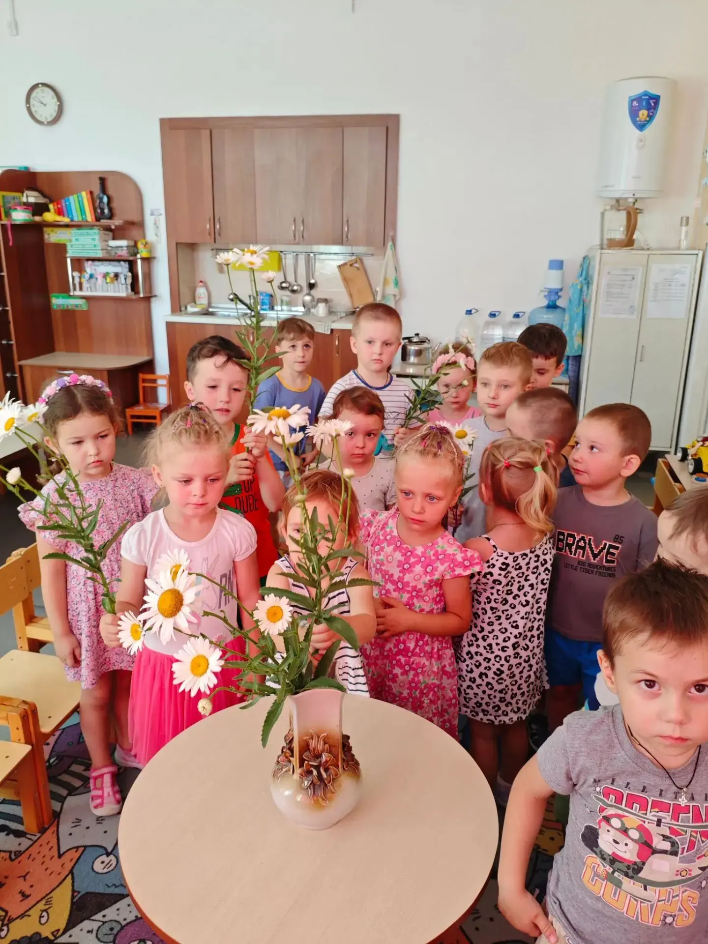 ❤️🌼 Сегодня в России отмечается замечательный праздник — День семьи, любви и верности! 🌼❤️

Дети н