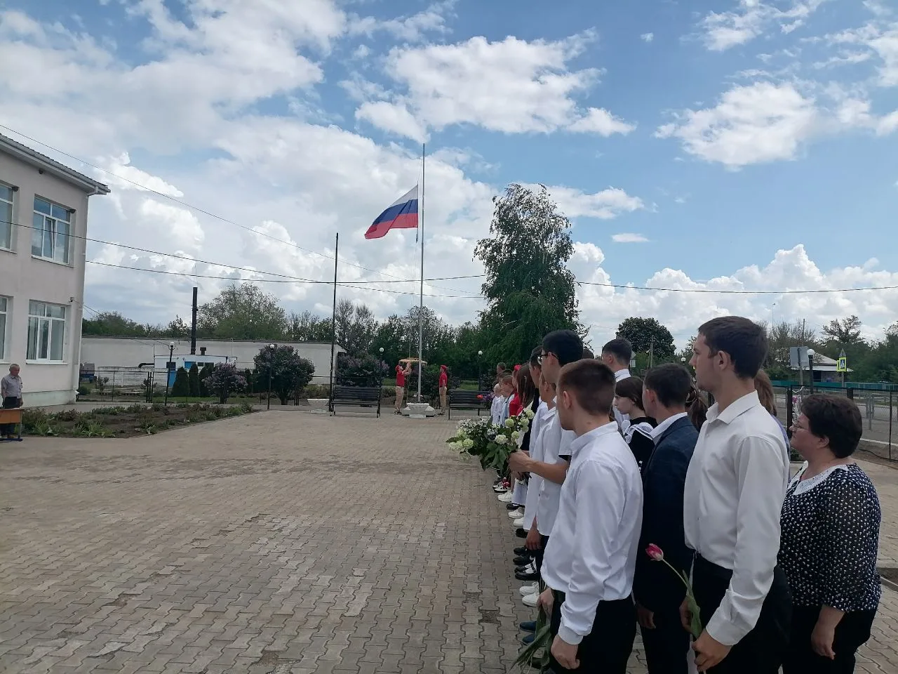"Герои не умирают"