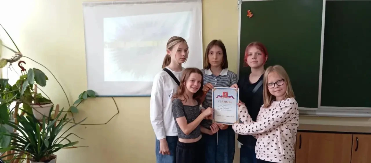 Море веселья, креатива и позитива подарил  день ребятам из лагеря "Радуга" МБОУ Любучанской СОШ (зда