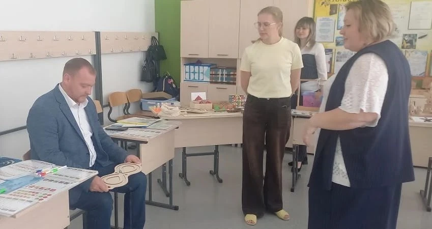 6 лет за 10 минут? Легко! 🚀  Наша школа распахнула свои двери, приглашая родителей окунуться в удиви