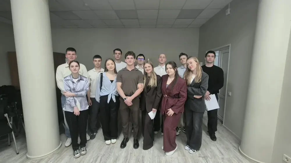 С сегодняшнего дня в колледже начались защиты выпускных квалификационных и дипломных работ🎓 

Это з