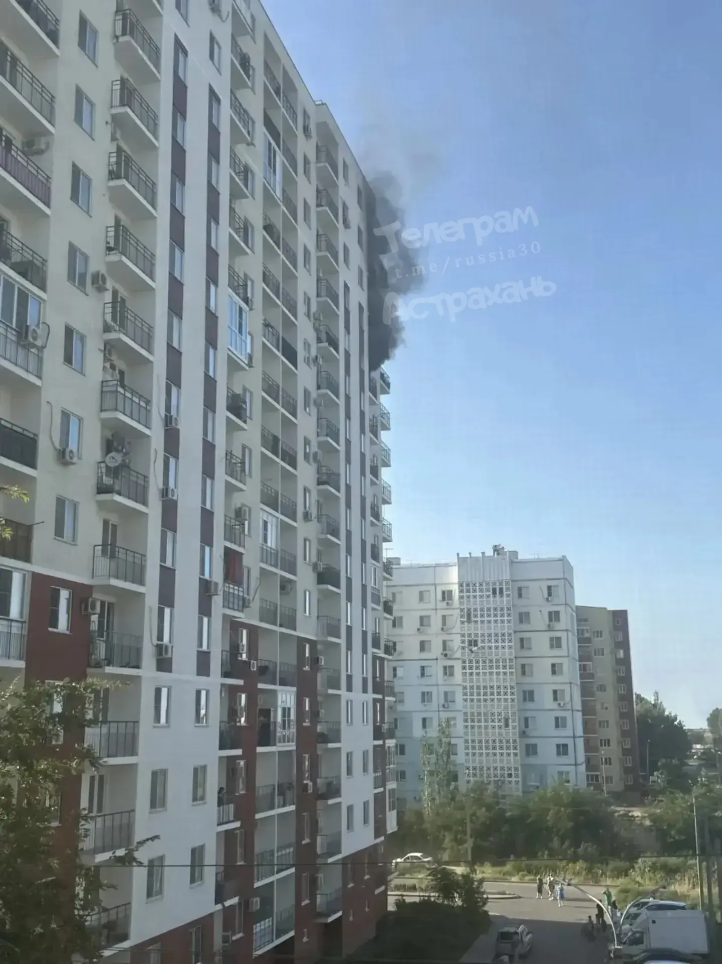 ⚡️На улице Бульварная, 12а только что загорелась квартира на 13 этаже

@astrakhan_ao