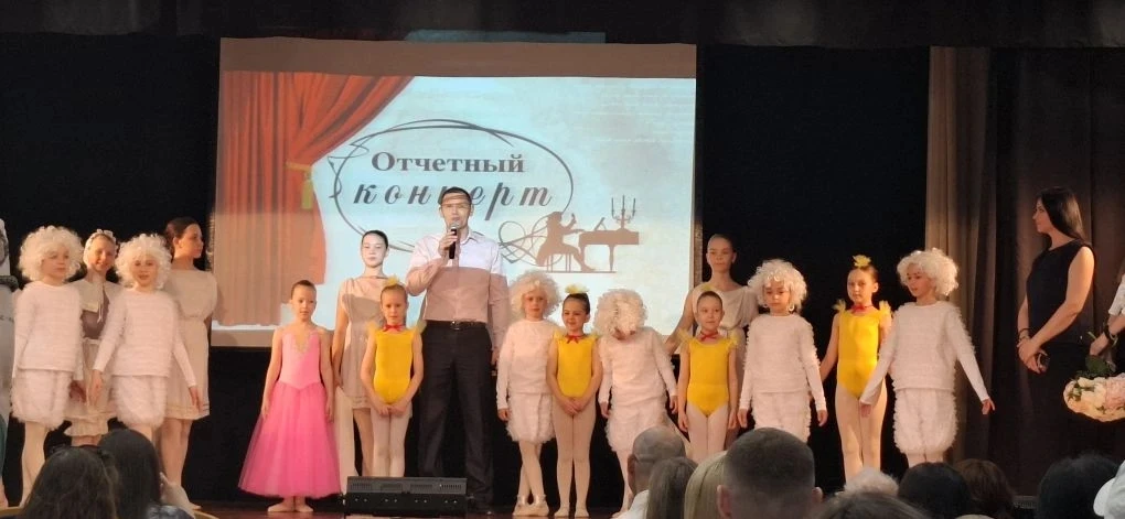 🎭 Гармония танца и голоса: в школе № 13 прошёл яркий отчётный концерт!

16 мая 2026 года. В актовом