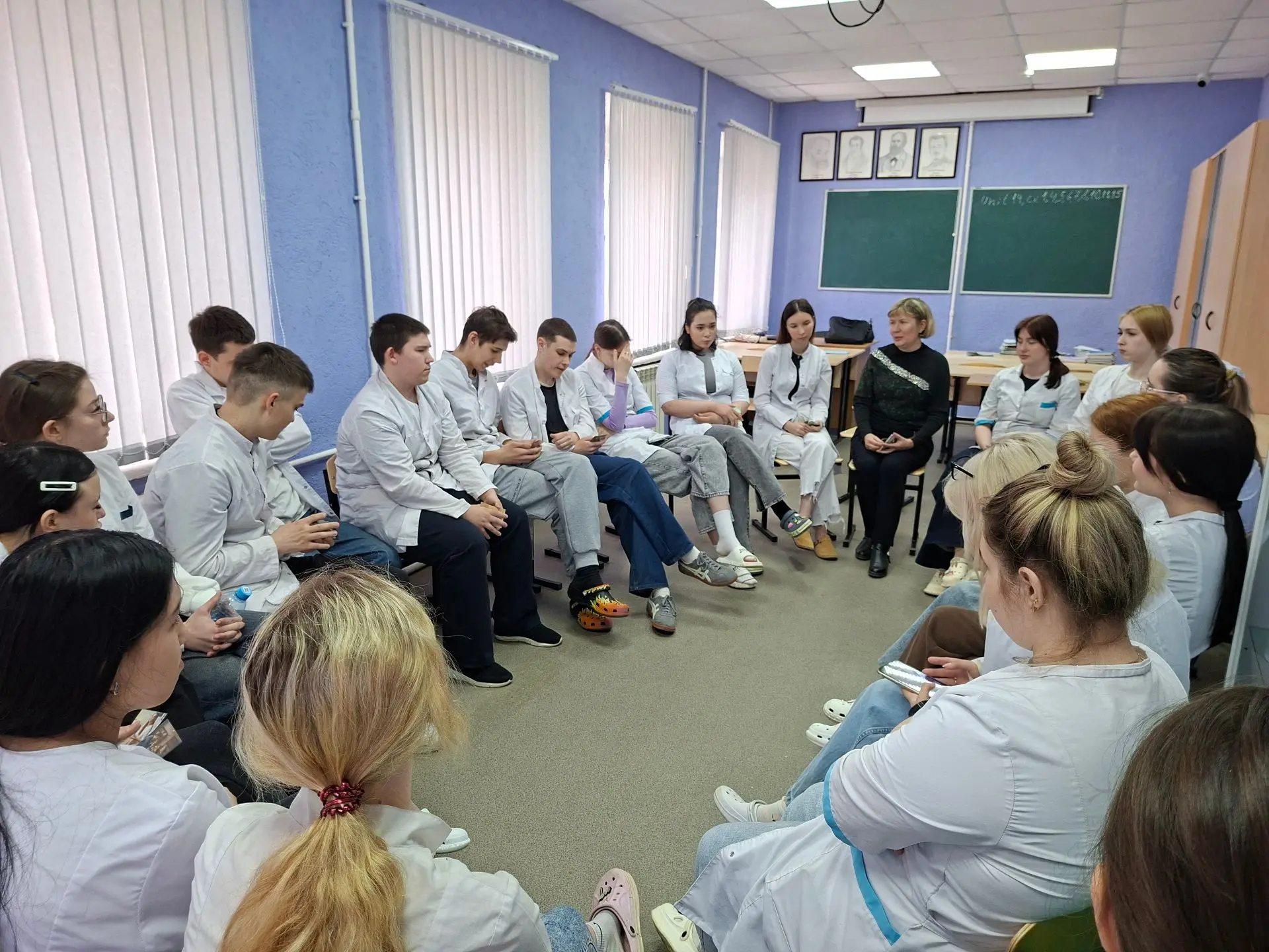 Преподаватели Социально-экономического института СГТУ имени Гагарина Ю.А. продолжают проводить выезд