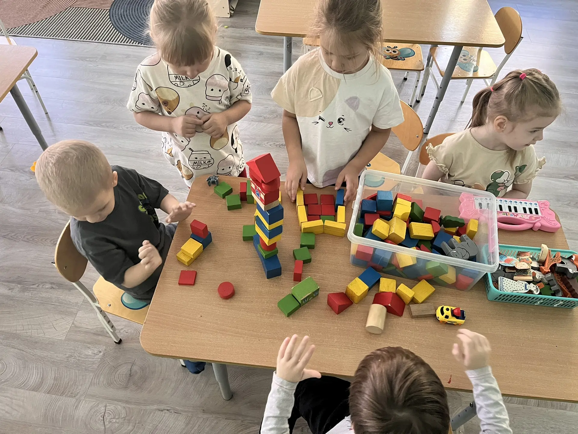 Маленькие архитекторы: как конструирование в детском саду строит будущее ребенка