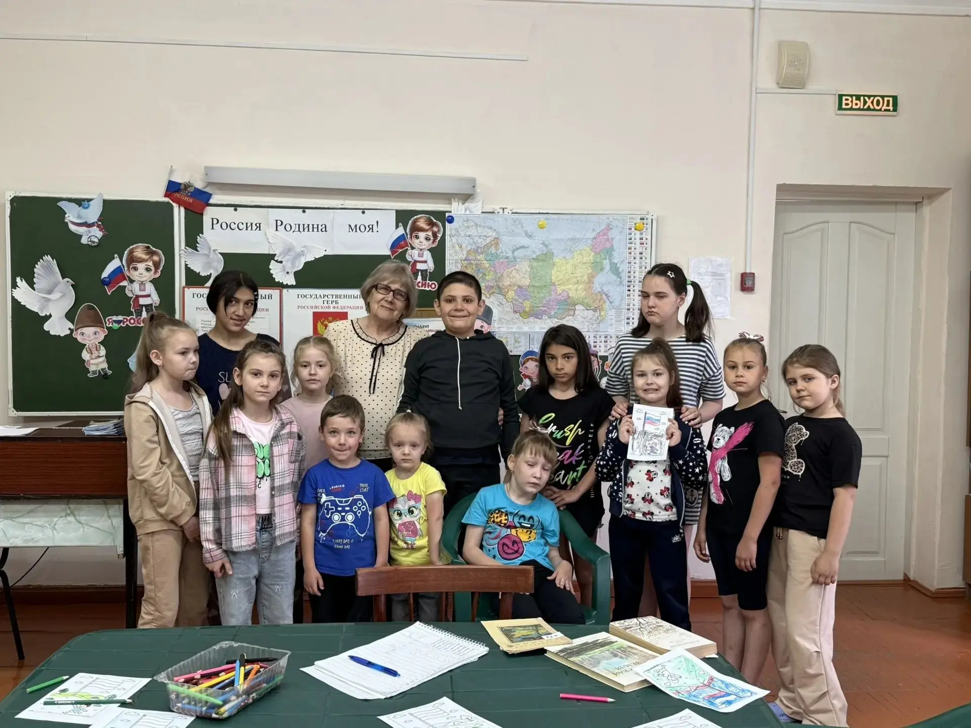 Россия - Родина моя!
 
В отделении социальной реабилитации Краевого реабилитационного центра «Орлено