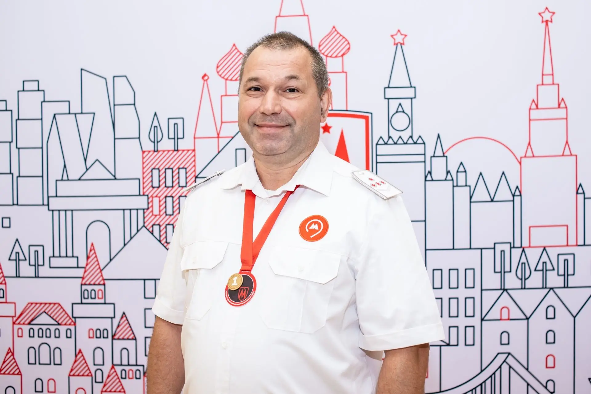 Александр Артемьев – лучший инспектор транспортной безопасности

Поговорили с победителем профконкур