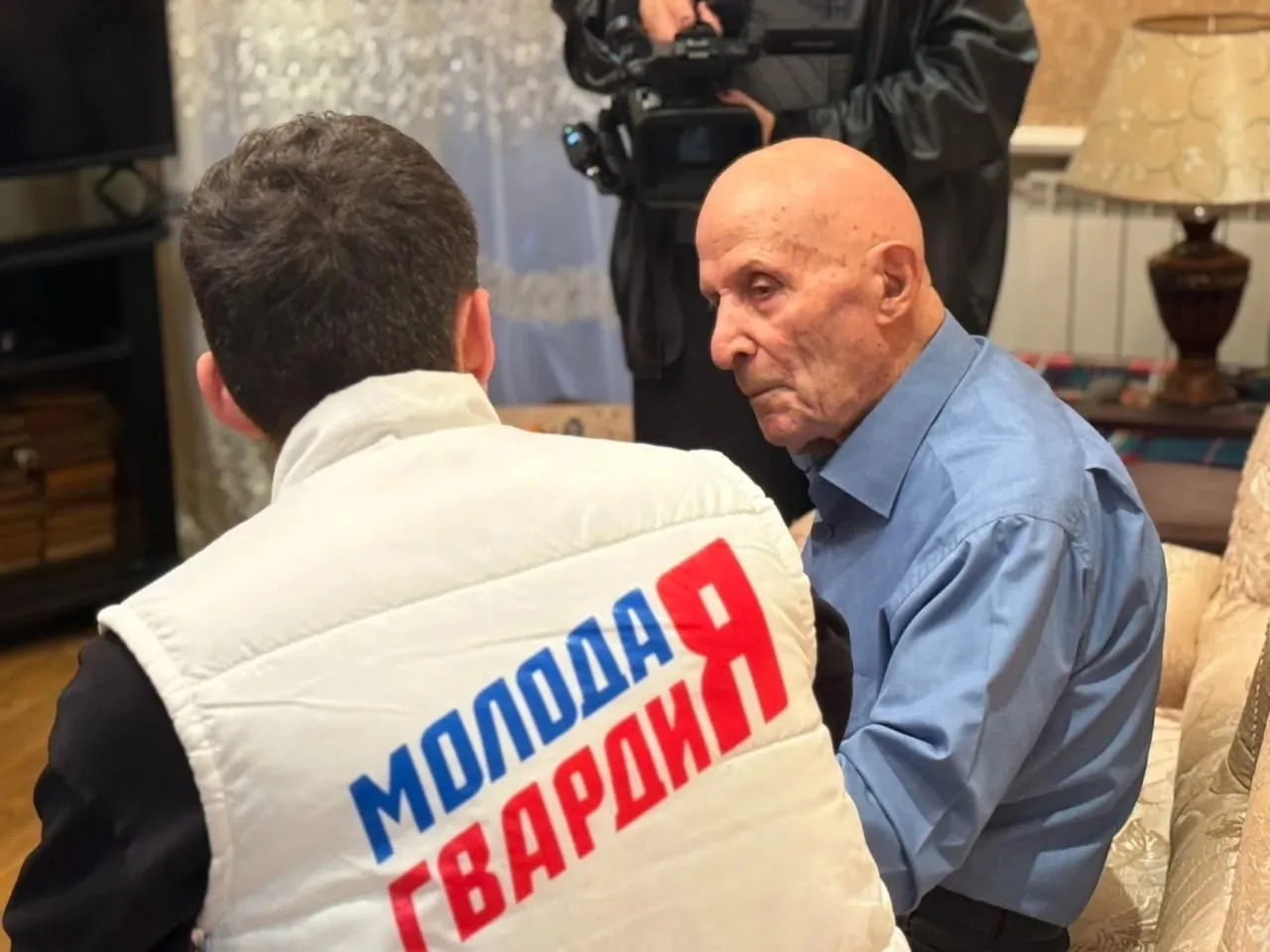 💙В Республике Северная Осетия - Алания молодогвардейцы поздравили ветерана Великой Оте...