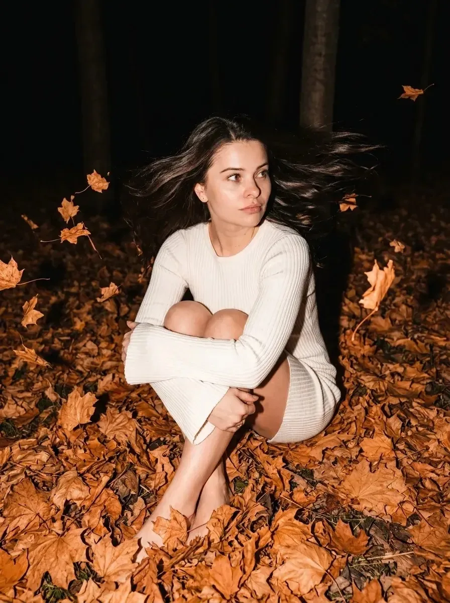 Экшн-фотосессия в осенней листве 🍂
