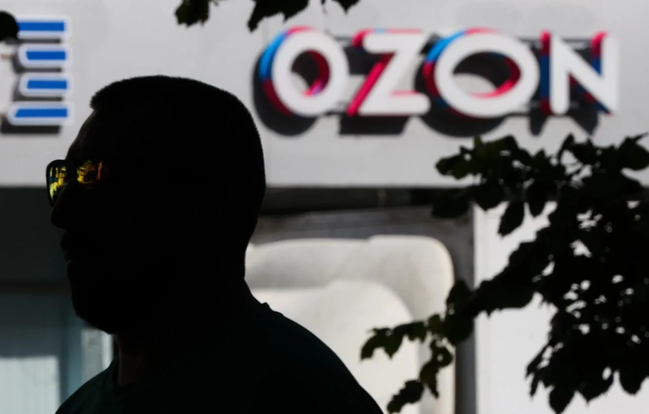 Для продавцов на Ozon отсрочили уплату налогов и приостановили проверки
