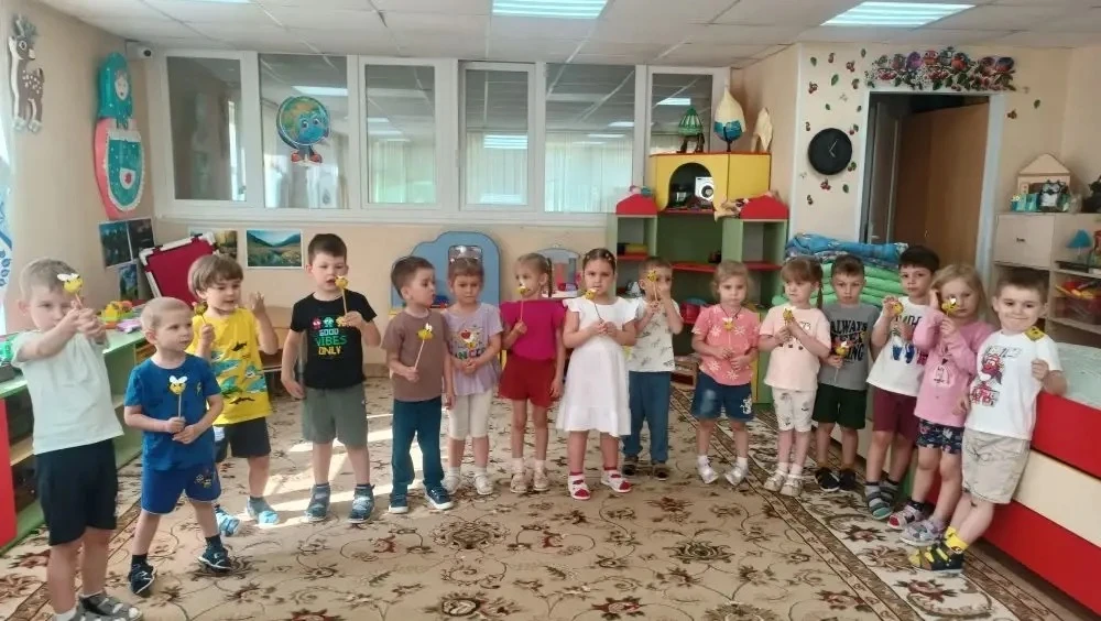 🐝 Всемирный день пчёл в 9 группе Корпуса 4  Буквально недавно отмечается Всемирный день пчёл. В 9 гр