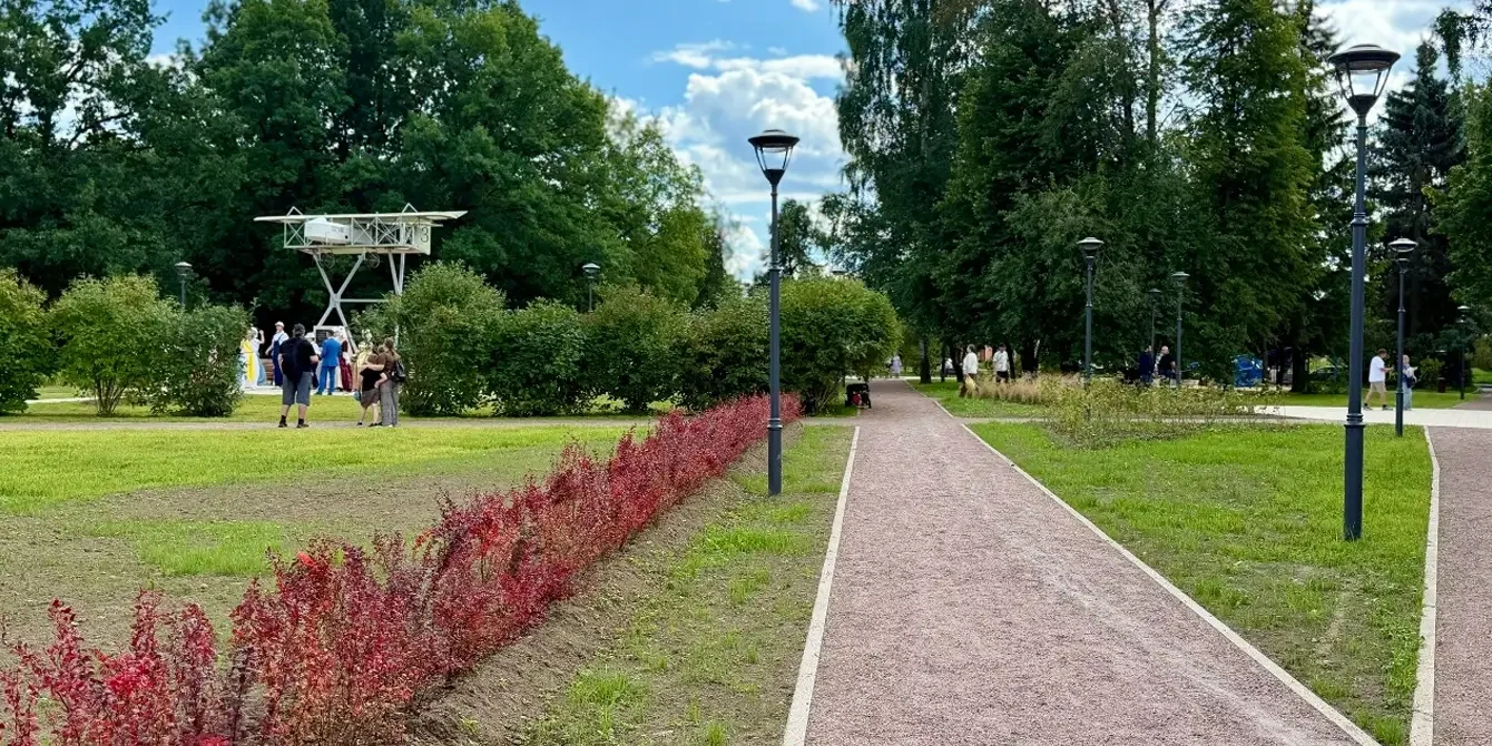 В Гатчине открыли после обновления Аллею Императора Павла I (фото)