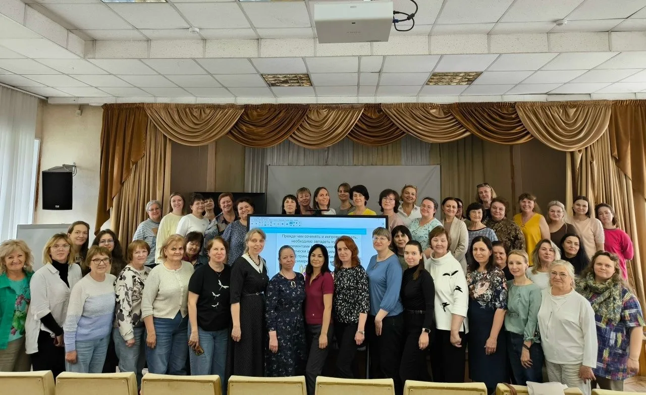 9 и 10 июня Анна Юрьевна Котова посетила курсы повышения квалификации по программе «Теория музыки. М
