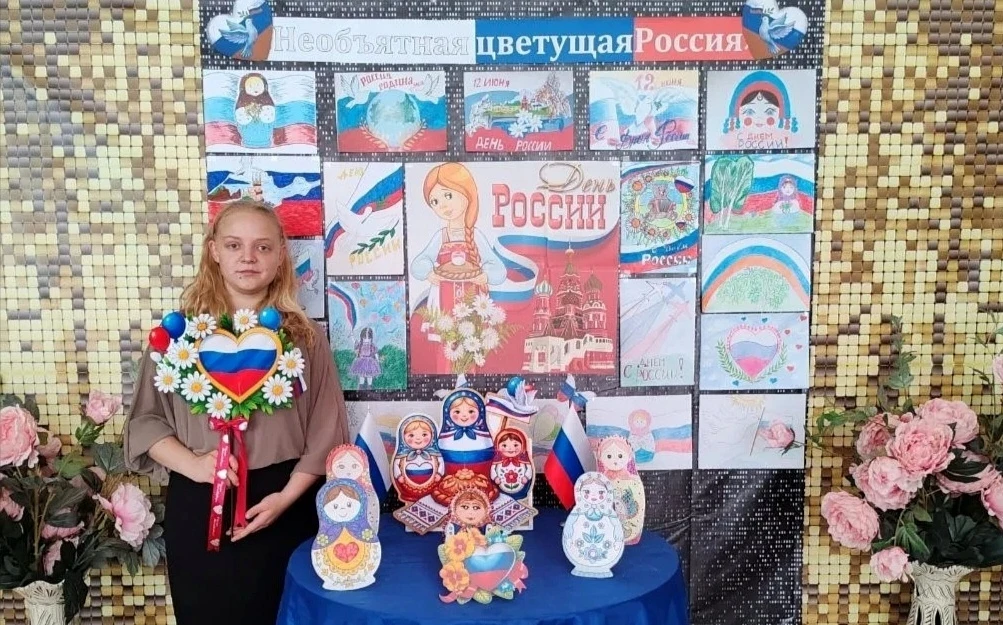Как уместить в один лист бумаги величие целой страны? Оказывается, очень просто — нужно просто нарис