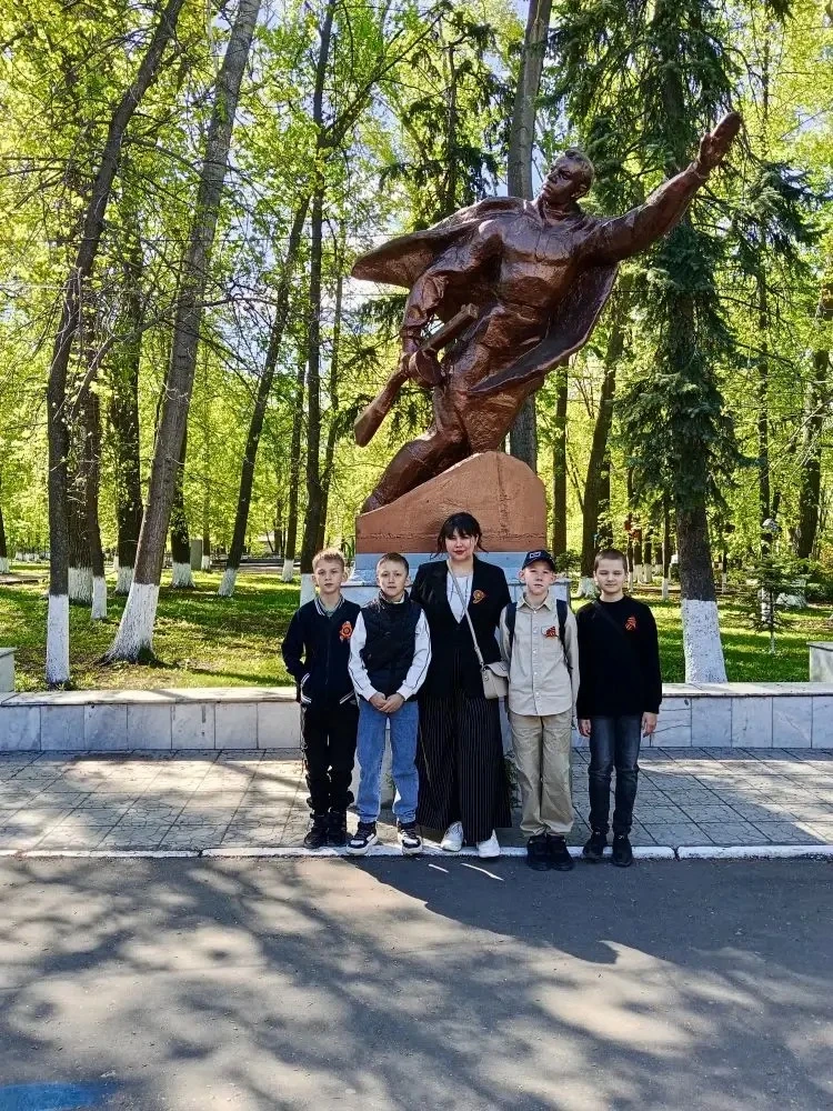 Участие Тимуровцев 5В и 6Б классов в игре «Тропа Генерала»,организованной ЦРТДиЮ им. А.Матросова.   