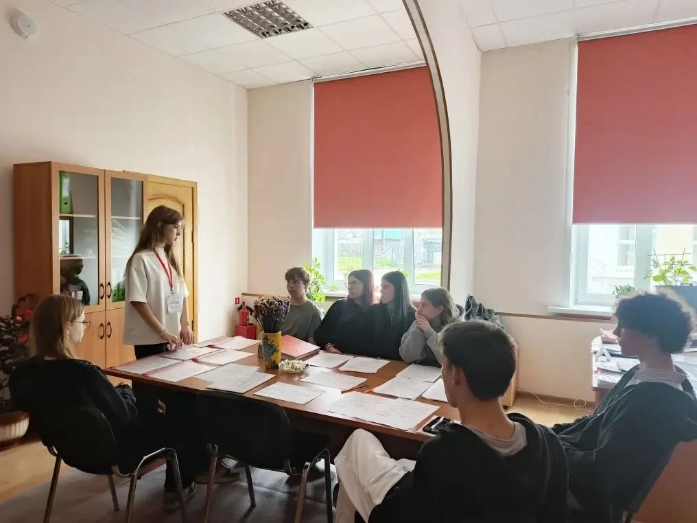 🎓Один день в другой реальности  Сегодня в нашей школе прошёл День самоуправления, и это было мощно! 