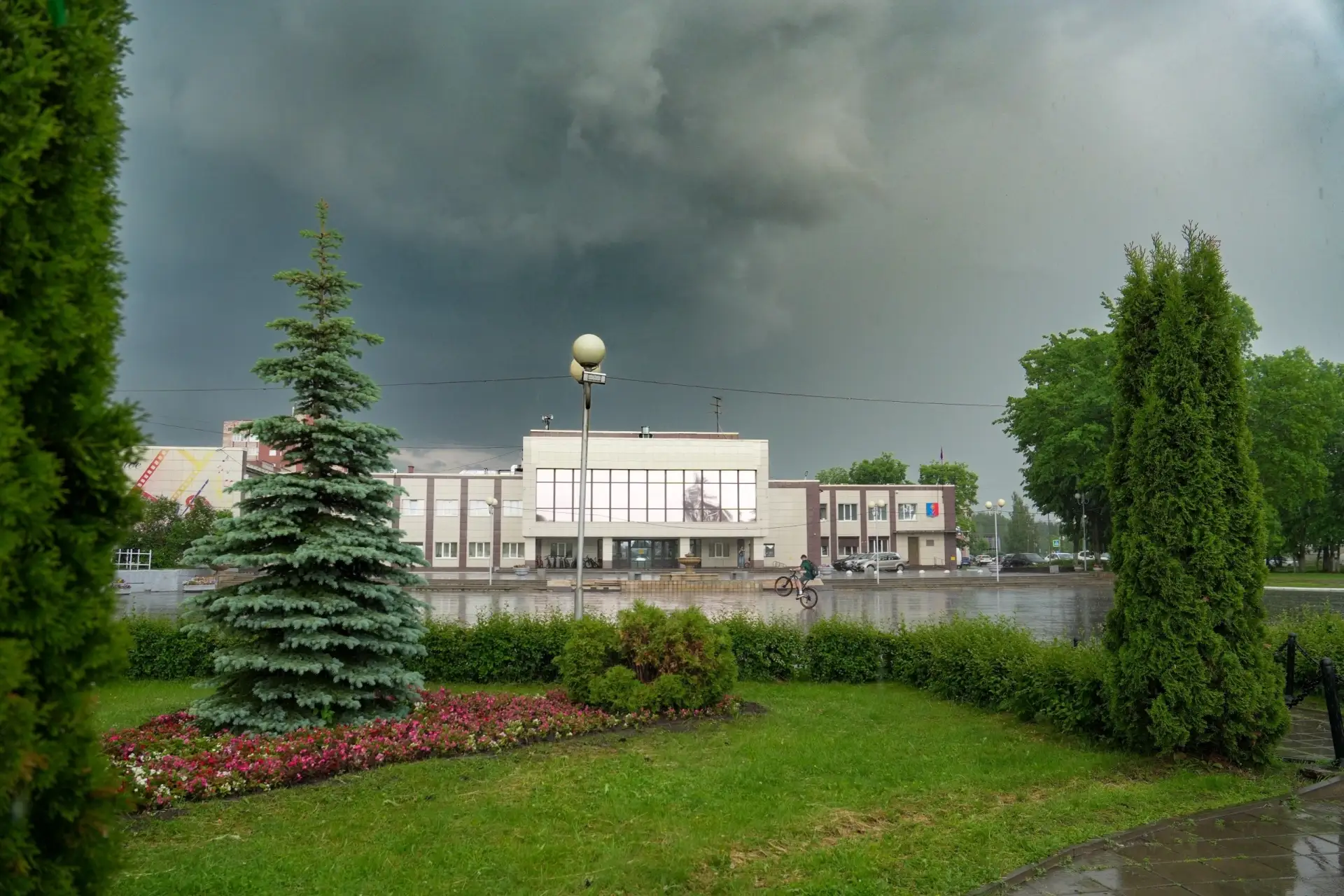 Отрадное на Неве | Никольское | Санкт-Петербург🏡

На центральной площади города дети сегодня встрет