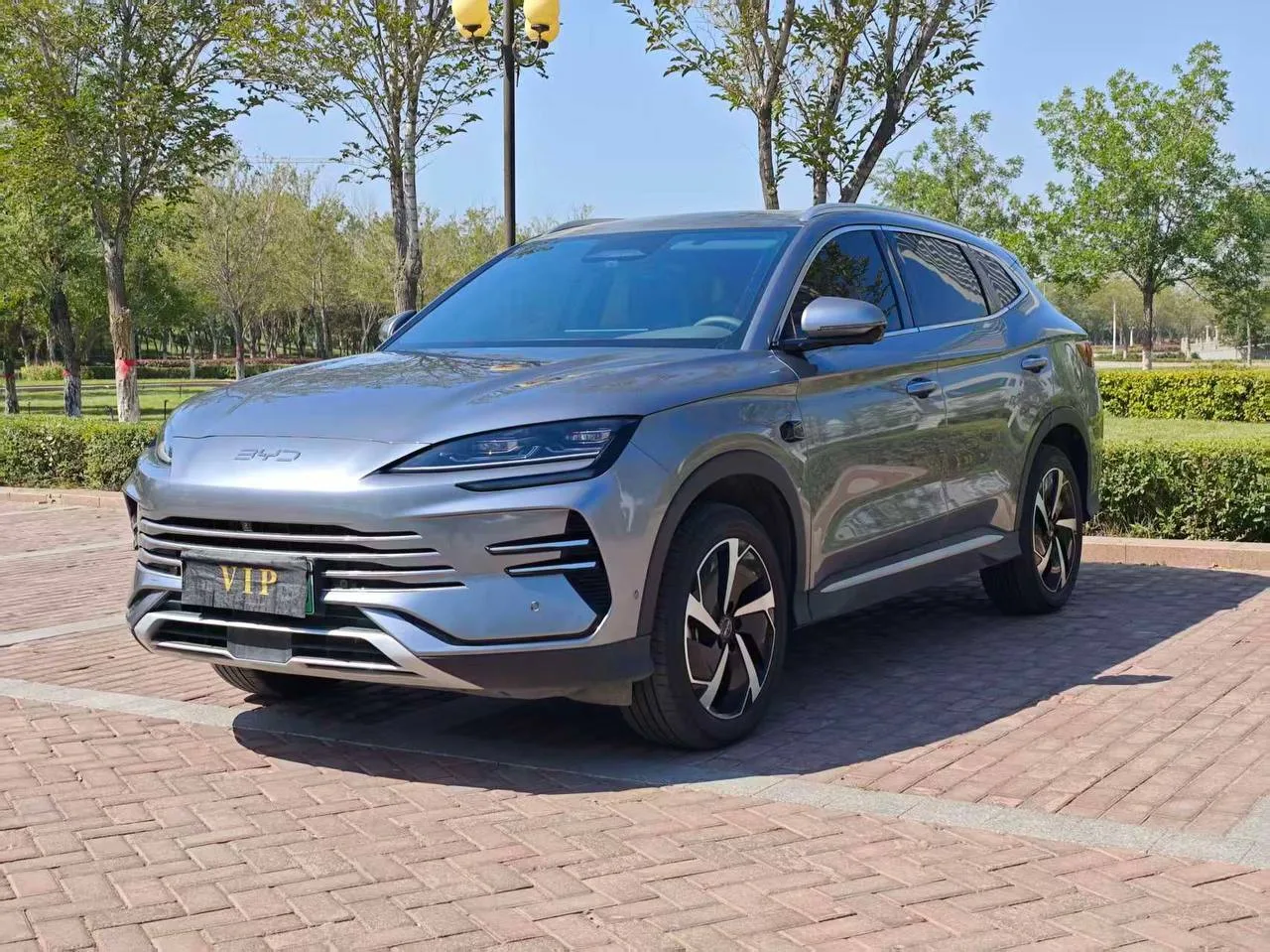 BYD Song Plus DM-i Intelligent Driving 112KM Honor — гибрид PHEV