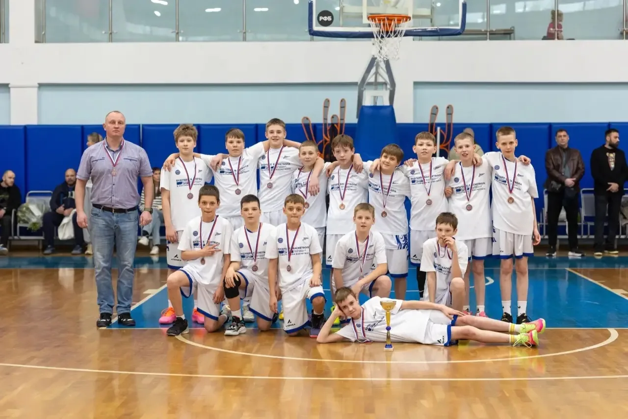 🏀Отличные новости!  🥉Ученик 5 «Б» класса Сорокин Григорий в составе команды СШОР №1 имени В.А. Плато