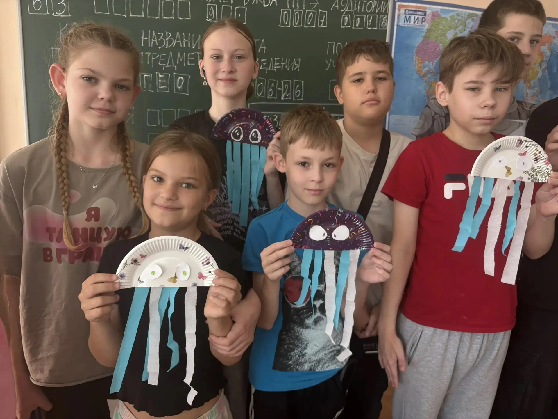 Представьте… теплое море, ласковые волны, вы заходите в воду и вдруг чувствуете … резкое жжение… Зна