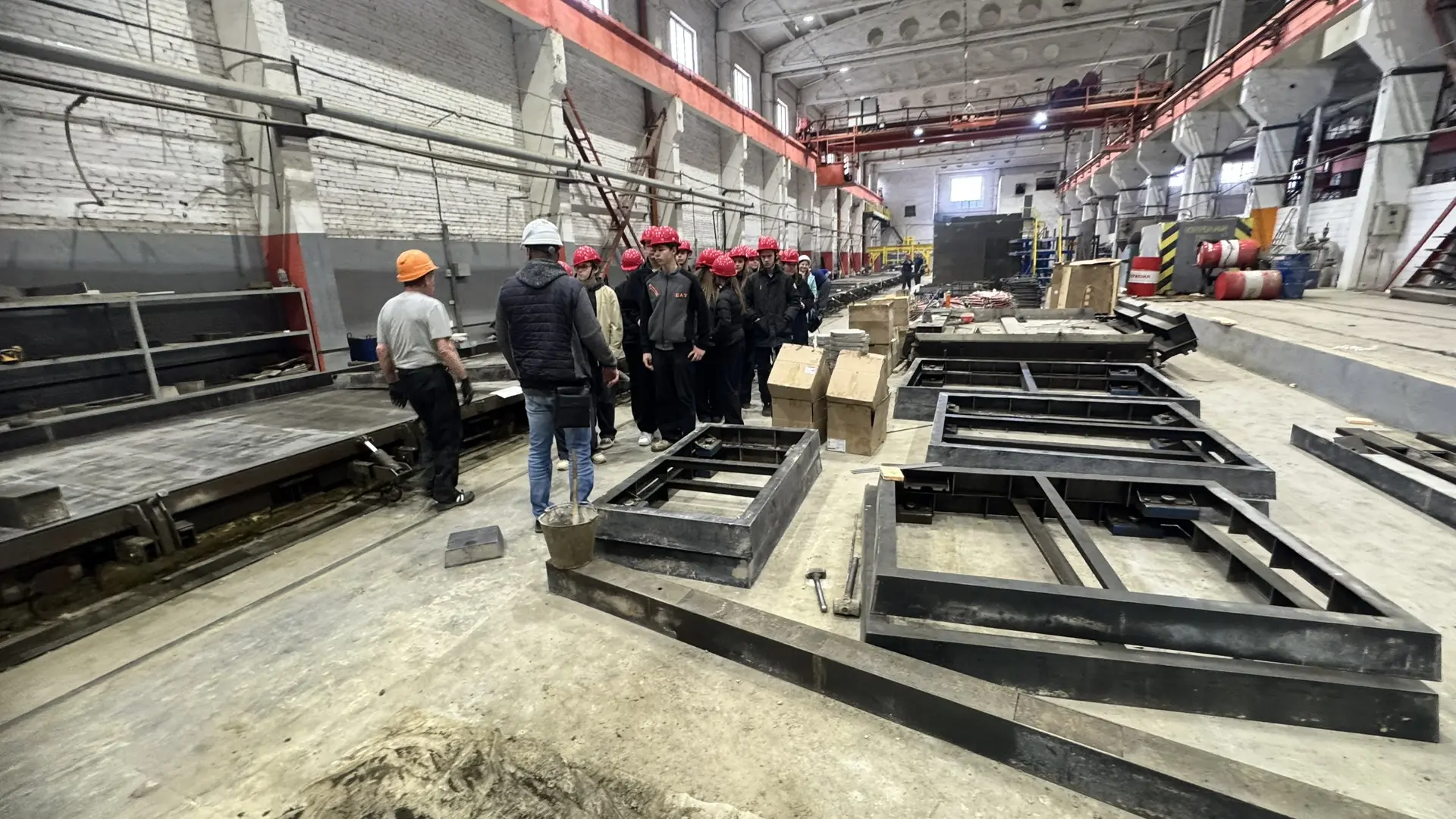 🏗️  Экскурсия на Киришский домостроительный комбинат  В рамках профориентационной недели «Без турник