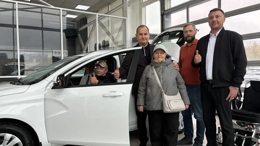 🚗 Ещё один ветеран СВО в Марий Эл получил автомобиль с ручным управлением