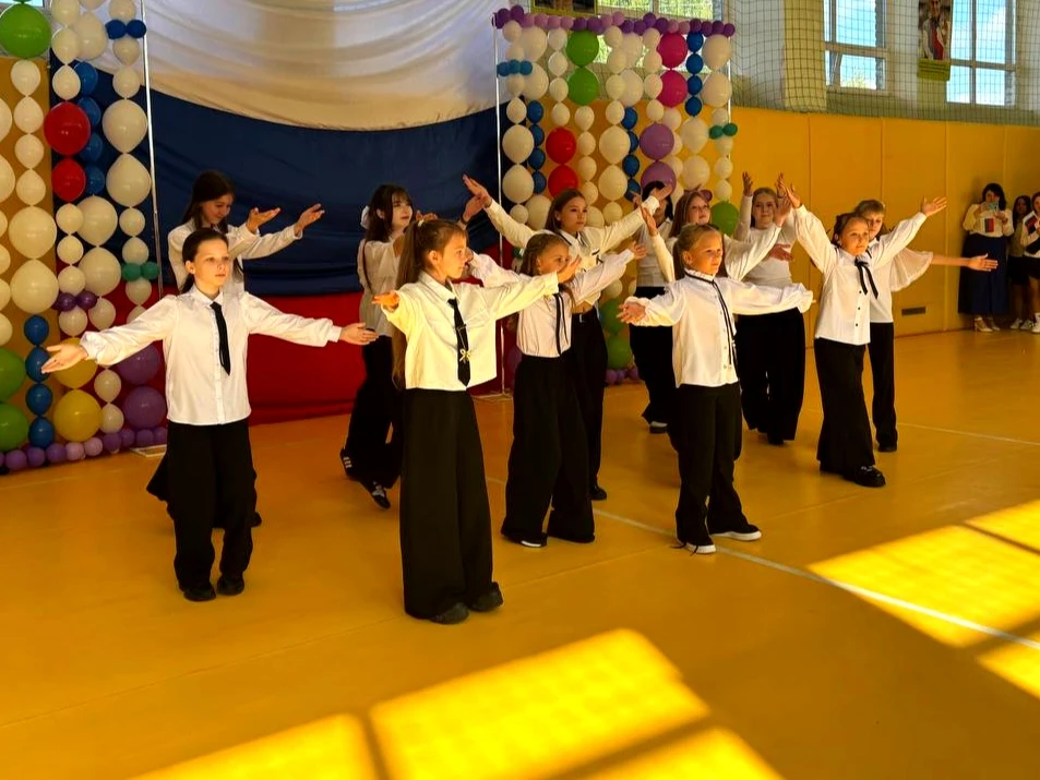 С Днём знаний, дорогие ученики, родители и педагоги!