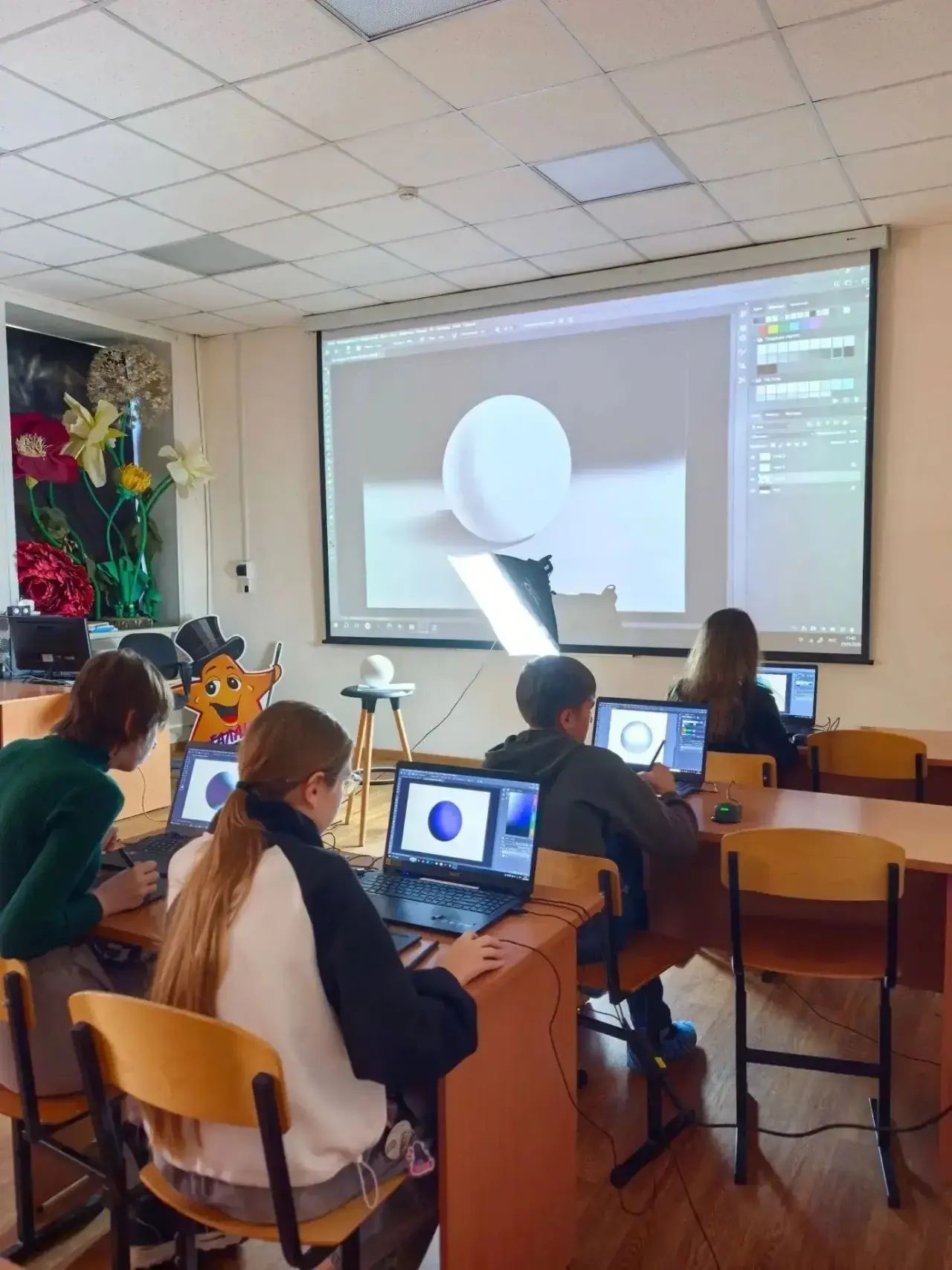 Магия света и цвета: учебные будни в «Арт лайн» ✨💻