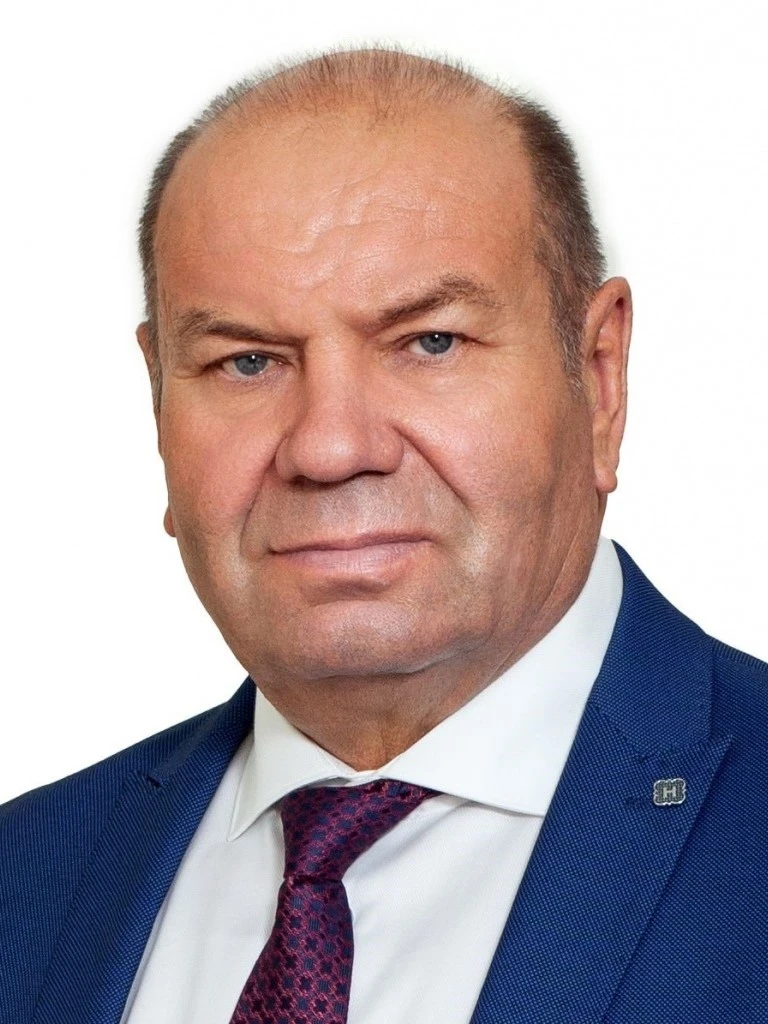 Депутата Новочеркасской городской Думы Алексея Раздорова сбил автомобиль, когда он ехал...