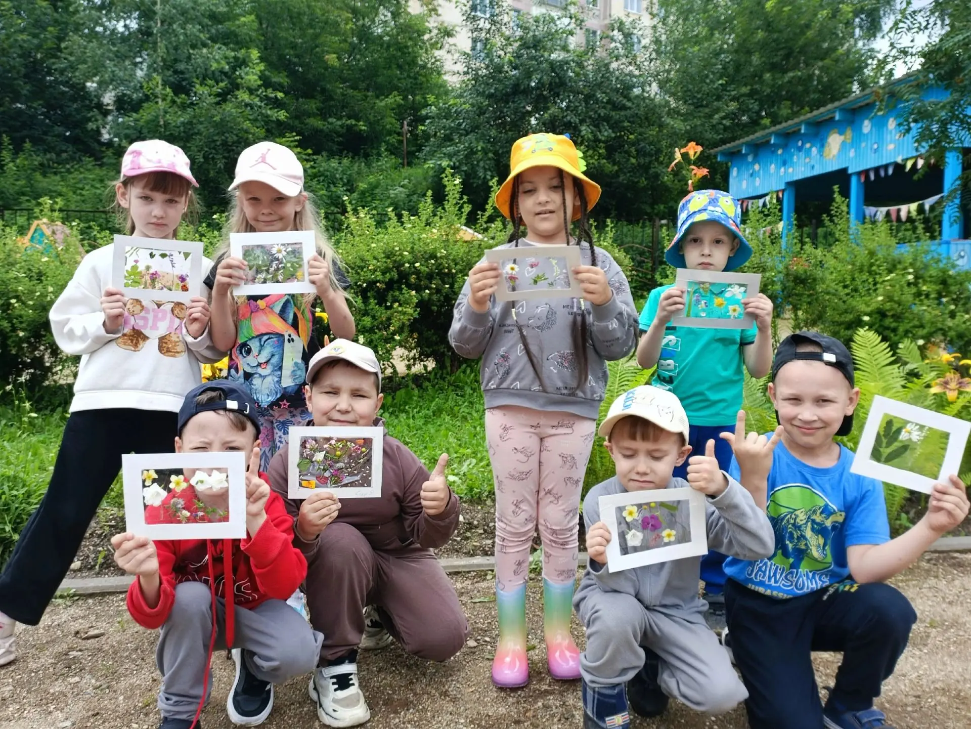 Заглянули в гости к лету! 🌿🌸Сегодня ребята из группы «Цветик-Семицветик» превратились в настоящих 
