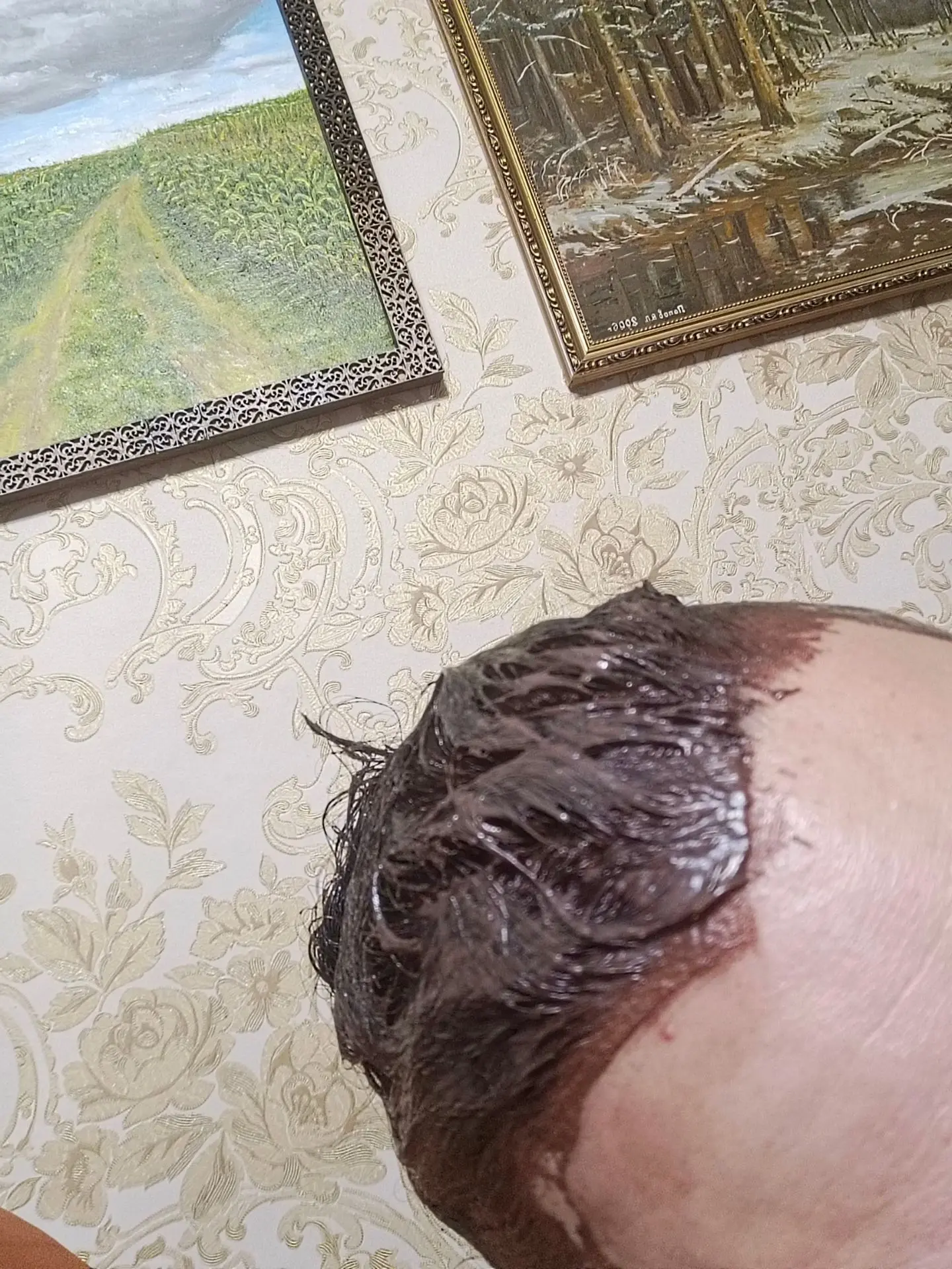 Крашусь. Скоро буду шоколадная 🍫