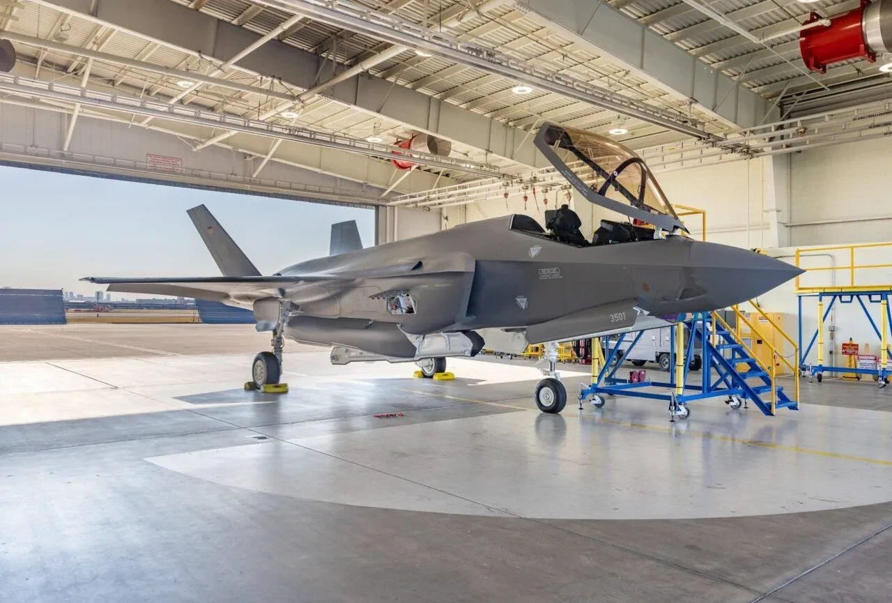 Ещё кадры с первым многоцелевым истребителем 5- поколения Lockheed Martin F-35А Lightni...