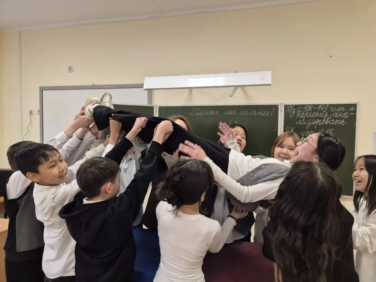 В среду, 22 апреля, в нашей школе прошла акция «Диалог с великими психологами» 🤗  Ребята с удовольст