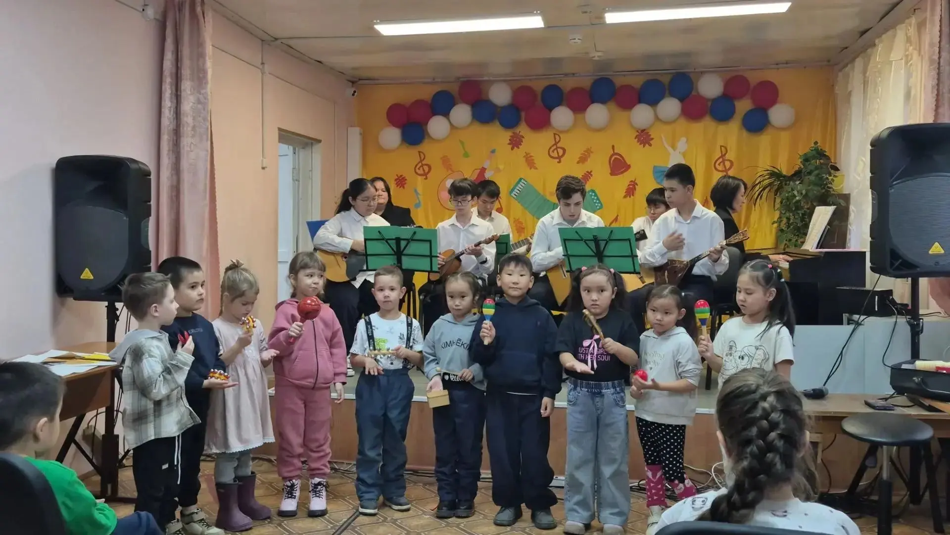 В детском саду «Якорёк» п. Усть-Мая дошкольники погрузились в мир «Сказочной музыки»